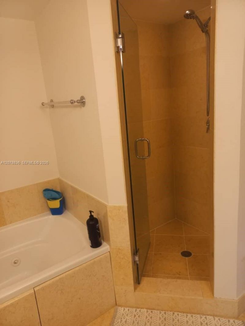 20000 E Country Club Dr, Unit 1212, Aventura, FL 33180 Photo