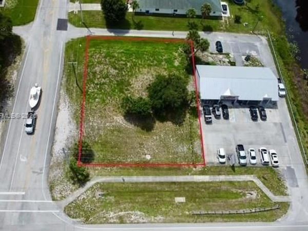 691 Sebastian Blvd , Sebastian, FL 32958
