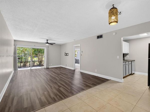 725 Hummingbird Way, Unit 109, North Palm Beach, FL 33408