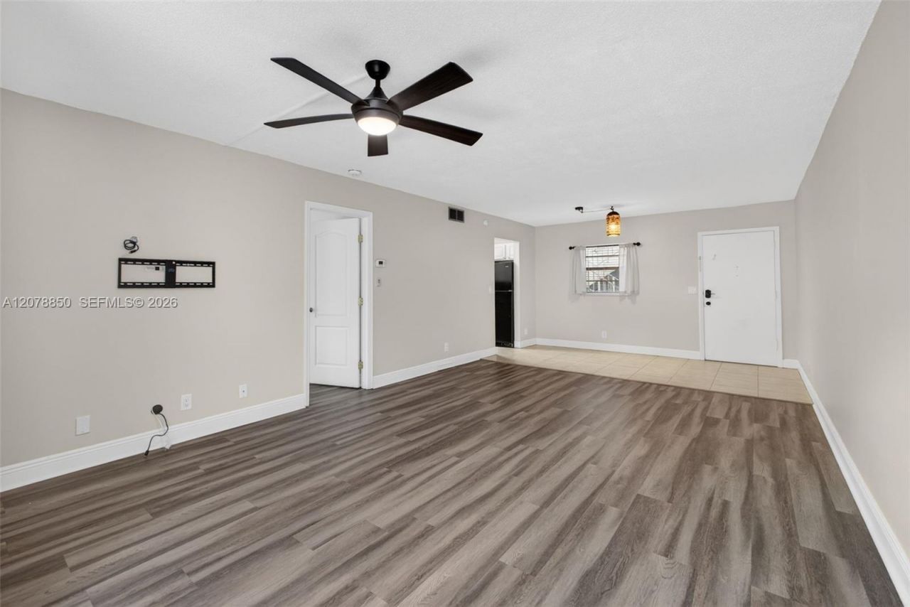 725 Hummingbird Way , Unit 109, North Palm Beach, FL 33408 Photo