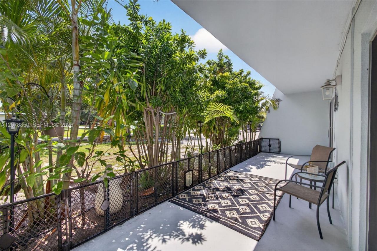 725 Hummingbird Way , Unit 109, North Palm Beach, FL 33408 Photo