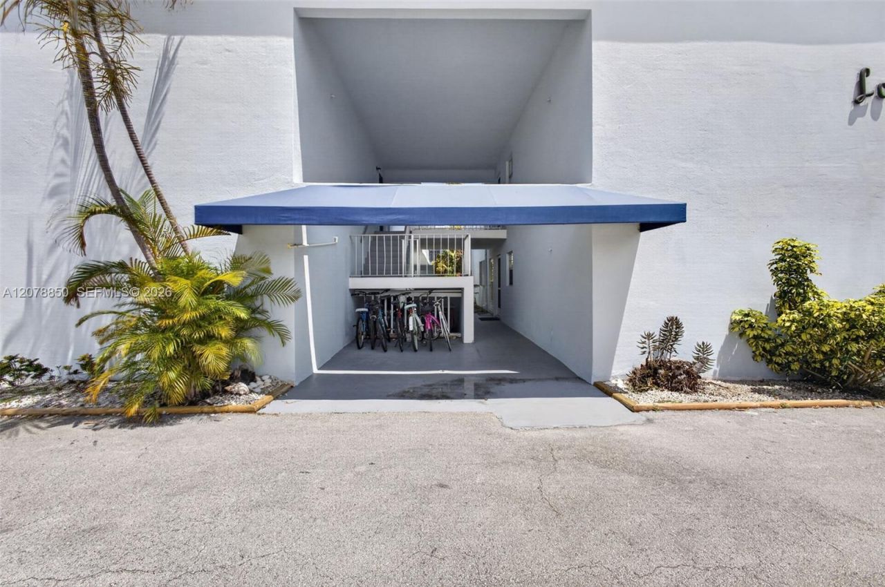 725 Hummingbird Way , Unit 109, North Palm Beach, FL 33408 Photo