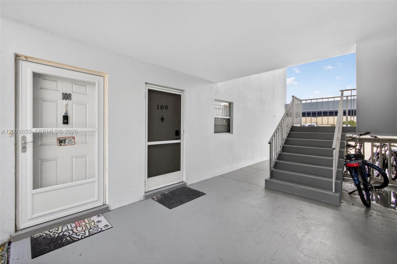 725 Hummingbird Way , Unit 109, North Palm Beach, FL 33408 Photo