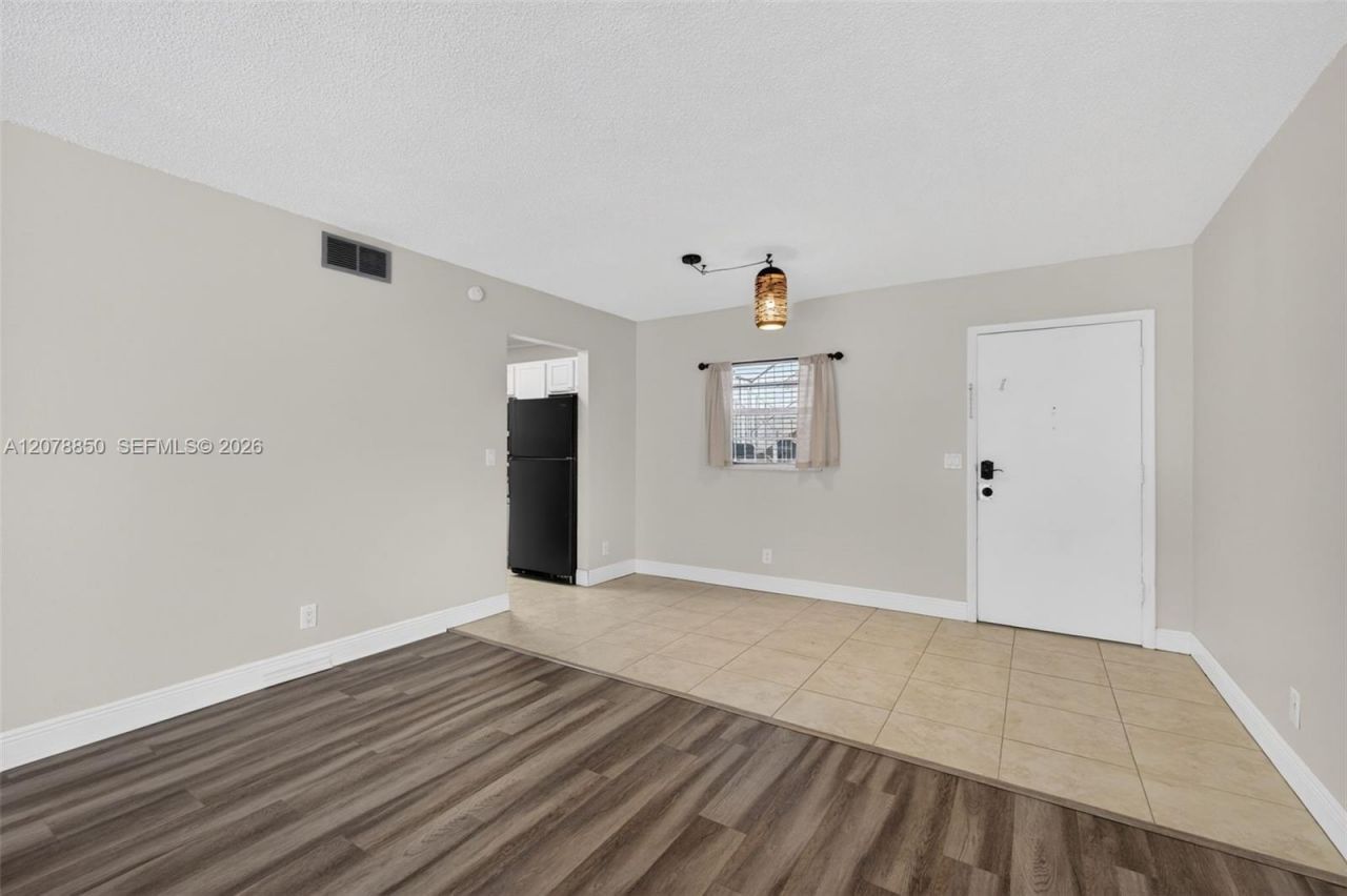 725 Hummingbird Way , Unit 109, North Palm Beach, FL 33408 Photo