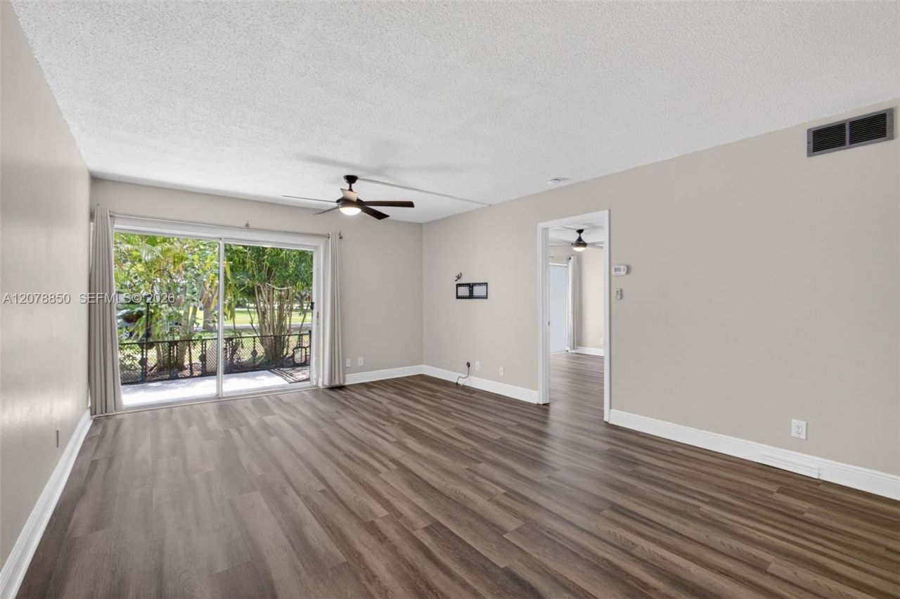 725 Hummingbird Way , Unit 109, North Palm Beach, FL 33408 Photo