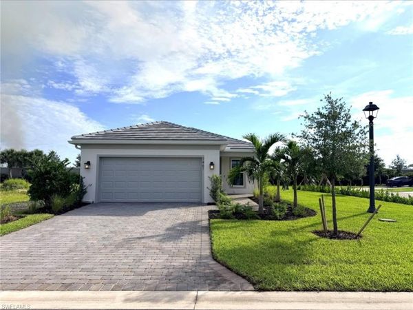 7461 Florida Elm CT , NORTH FORT MYERS, FL 33917