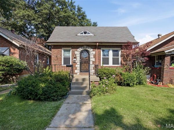 5223 Dewey Avenue , St Louis, MO 63116