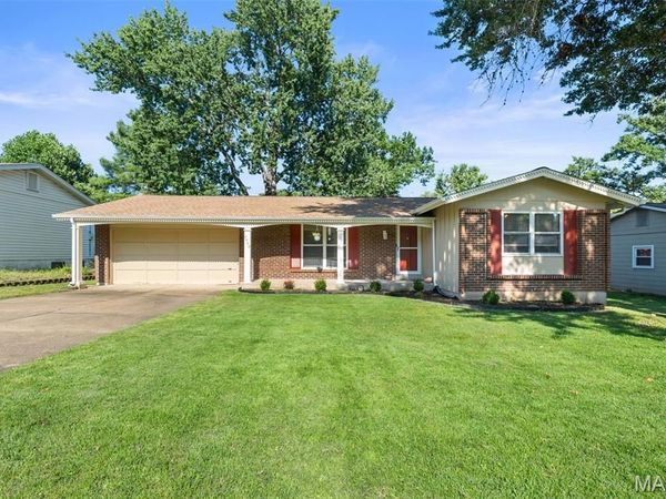 2528 Westrick Drive , St Louis, MO 63043