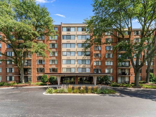 2000 Saint Regis Drive , Unit 7D, Lombard, IL 60148