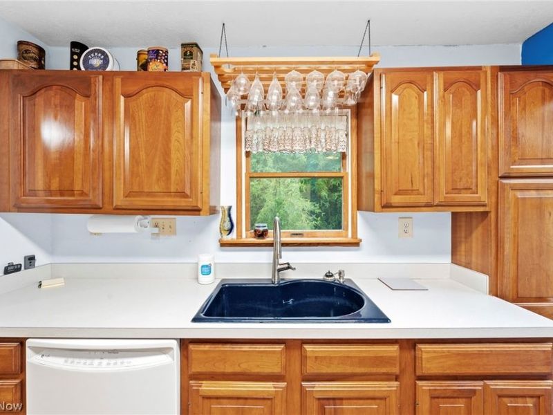 21073 Morris Drive, Strongsville, OH 44149 Photo 15