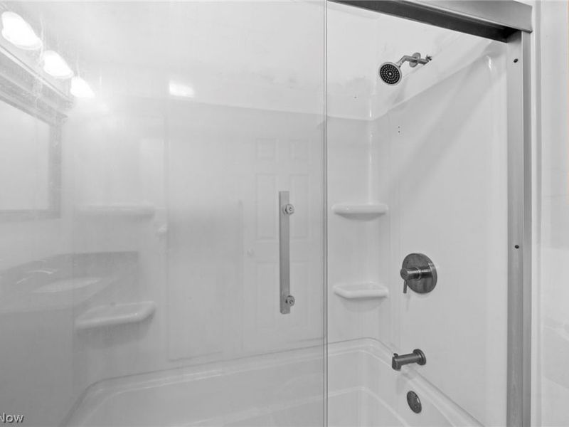 21073 Morris Drive, Strongsville, OH 44149 Photo 18