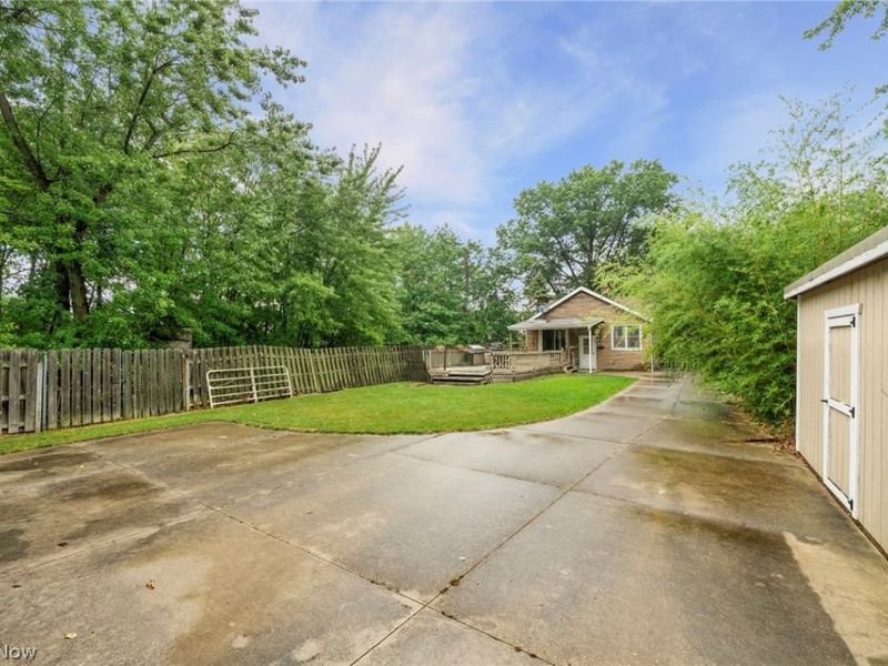 21073 Morris Drive, Strongsville, OH 44149 Photo 20