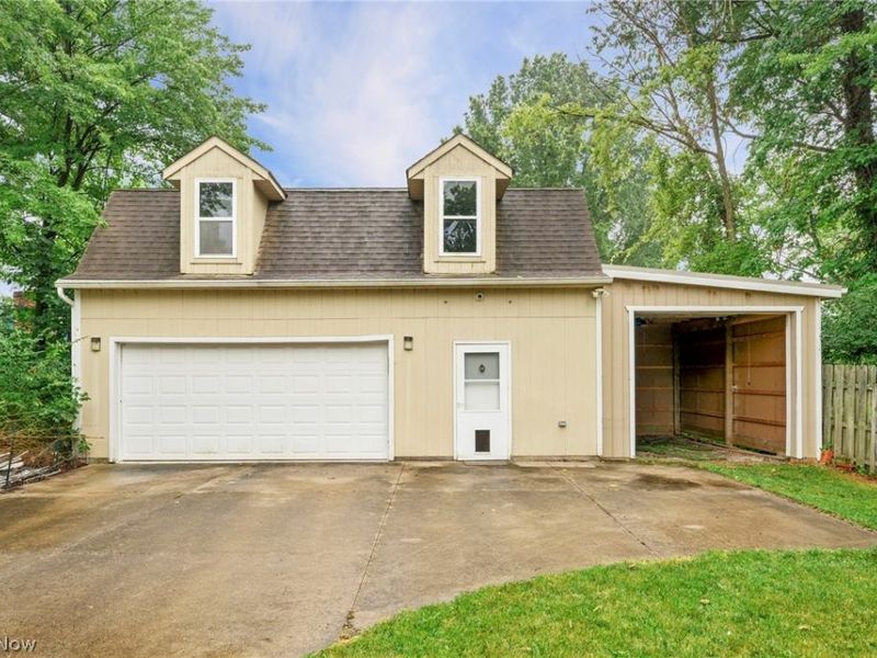 21073 Morris Drive, Strongsville, OH 44149 Photo 22