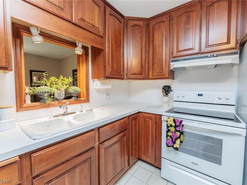 5029 Oakview Drive, Vermilion, OH 44089 Photo 13