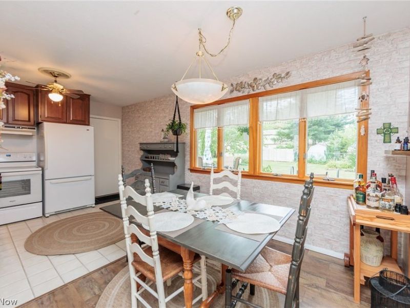 5029 Oakview Drive, Vermilion, OH 44089 Photo 8