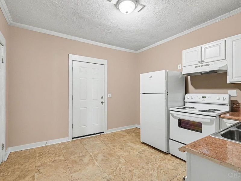 831 Forest Avenue, Hamilton, OH 45015 Photo 6