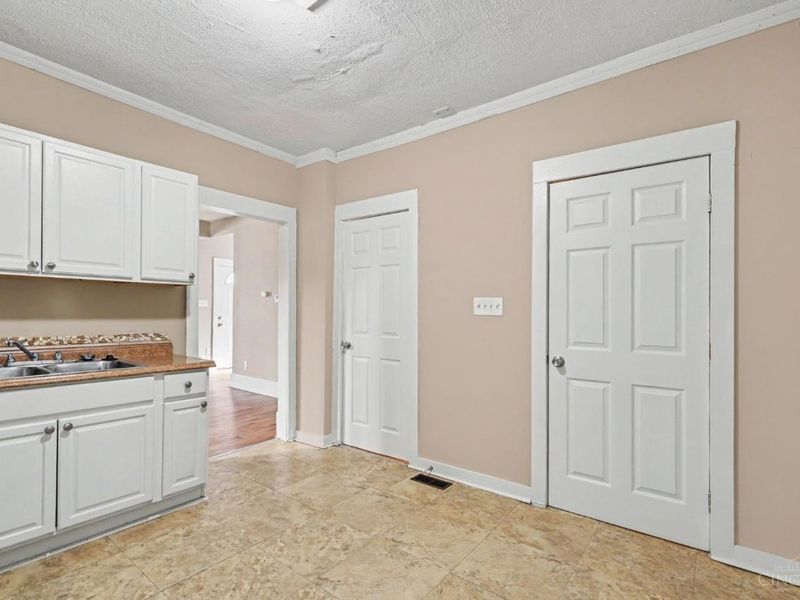831 Forest Avenue, Hamilton, OH 45015 Photo 8