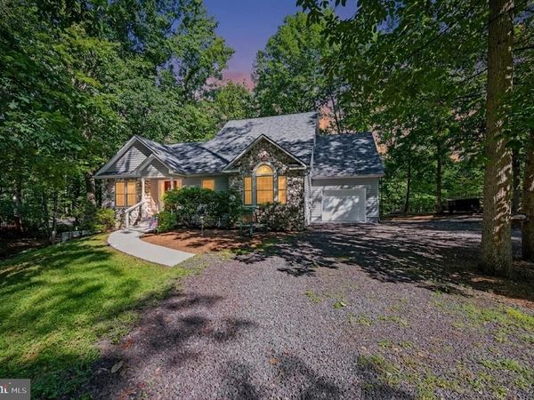 300 EDGEHILL DRIVE , LOCUST GROVE, VA 22508