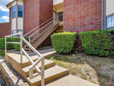 3212 Donnelly Circle, Unit 502, Fort Worth, TX 76107