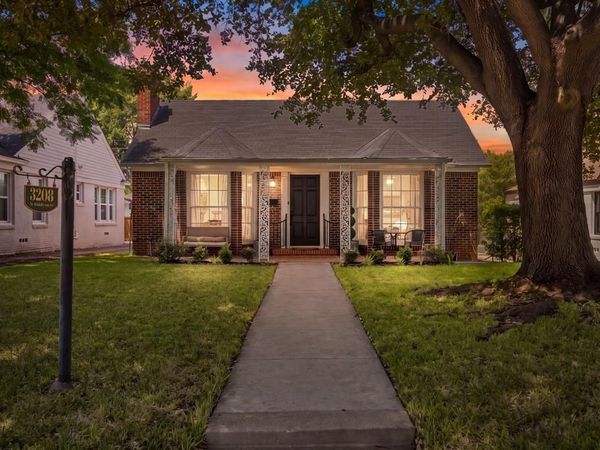 3208 W Biddison Street, Fort Worth, TX 76109