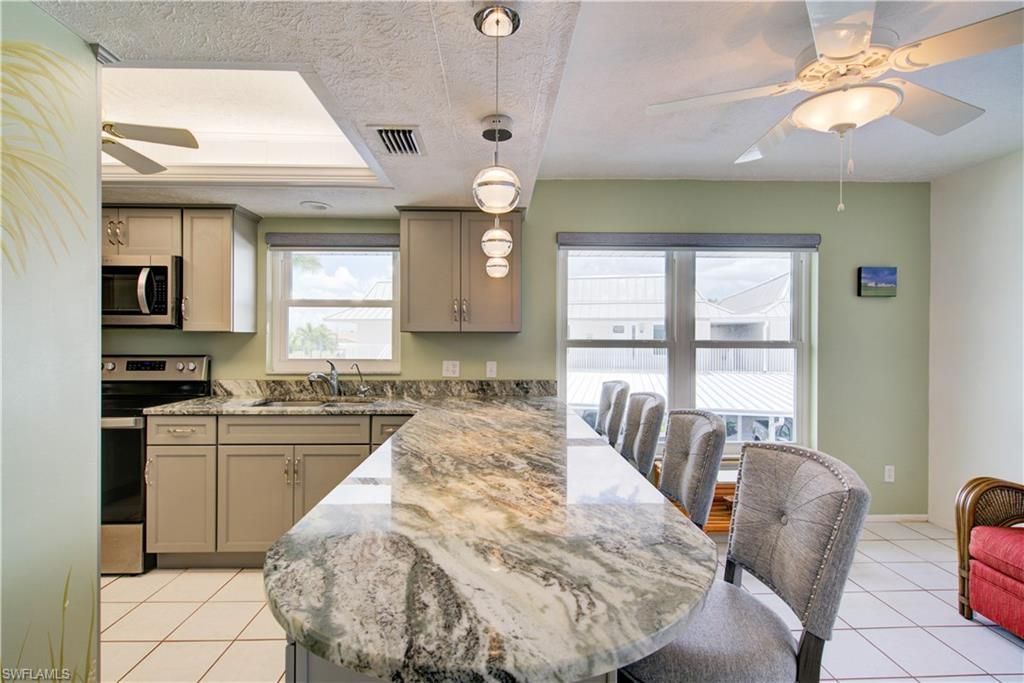 4104 SE 18th Ave, Unit 2D, Cape Coral, FL 33904 Photo
