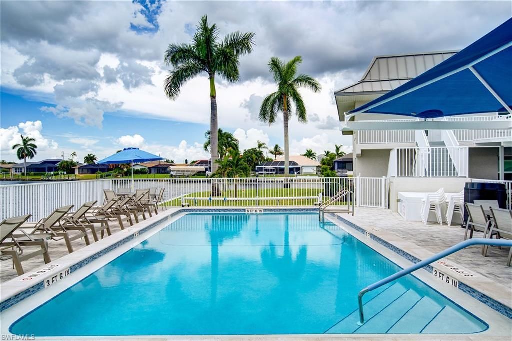 4104 SE 18th Ave, Unit 2D, Cape Coral, FL 33904 Photo