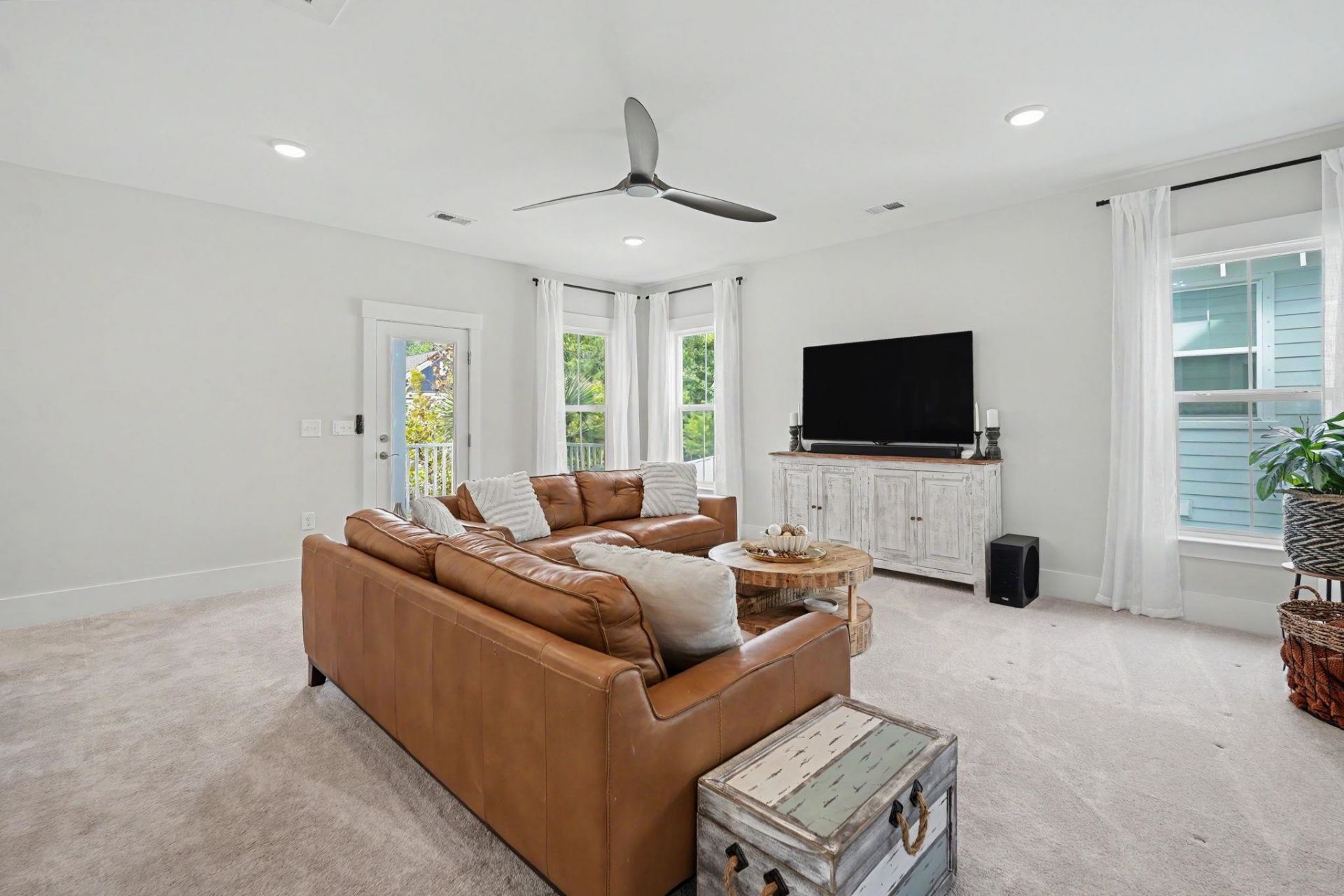 1805 Tryon Dr Photo 38