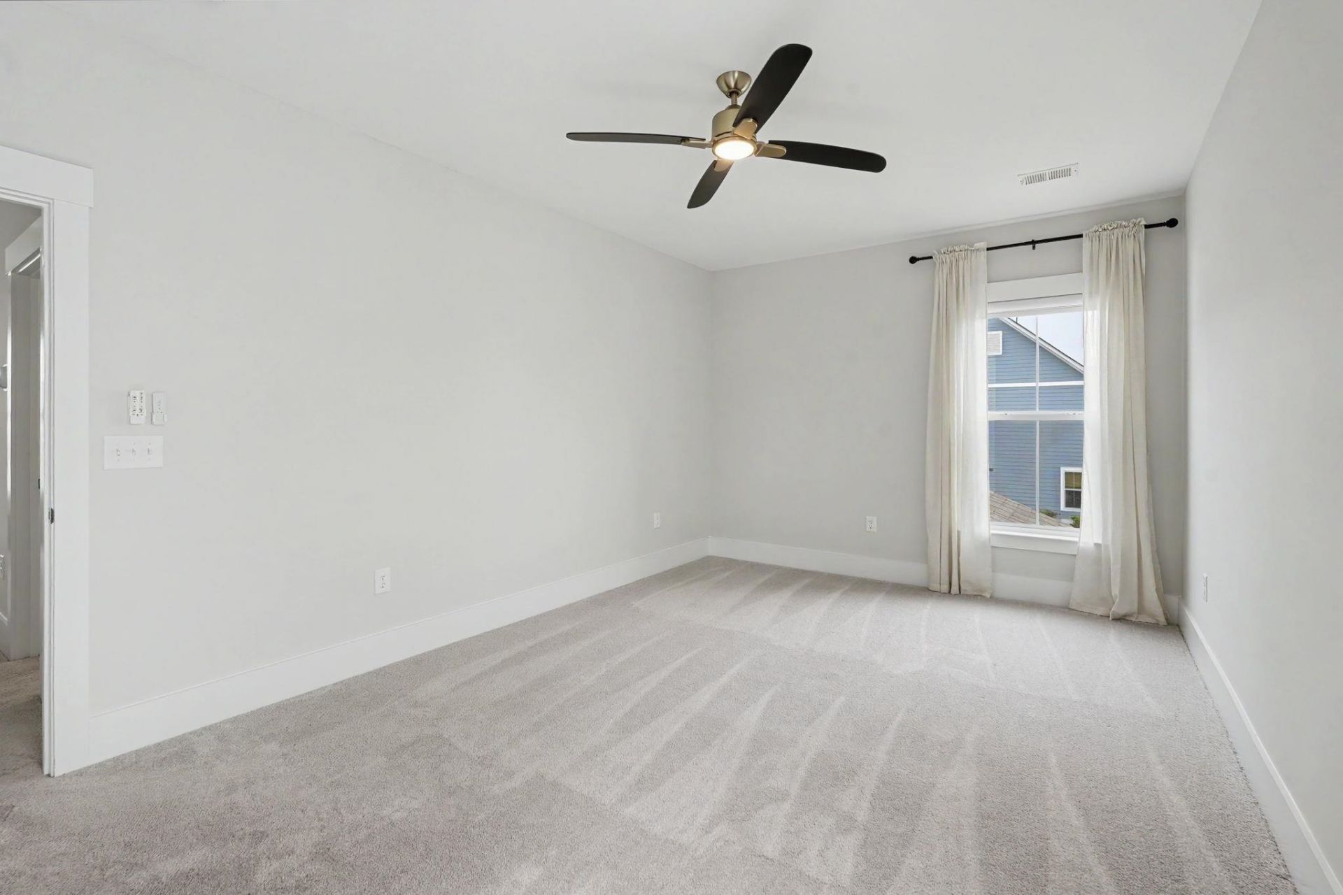 1805 Tryon Dr Photo 48