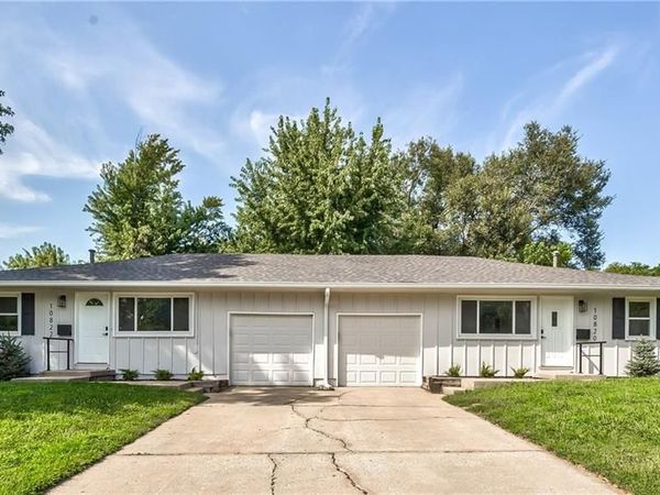 10820-10822 W 49 Street, Shawnee, KS 66203