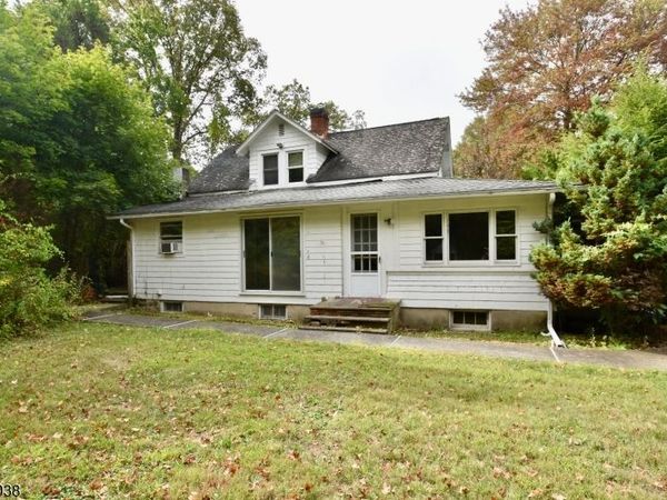 29 Moosepac Ln, Jefferson, NJ 07438