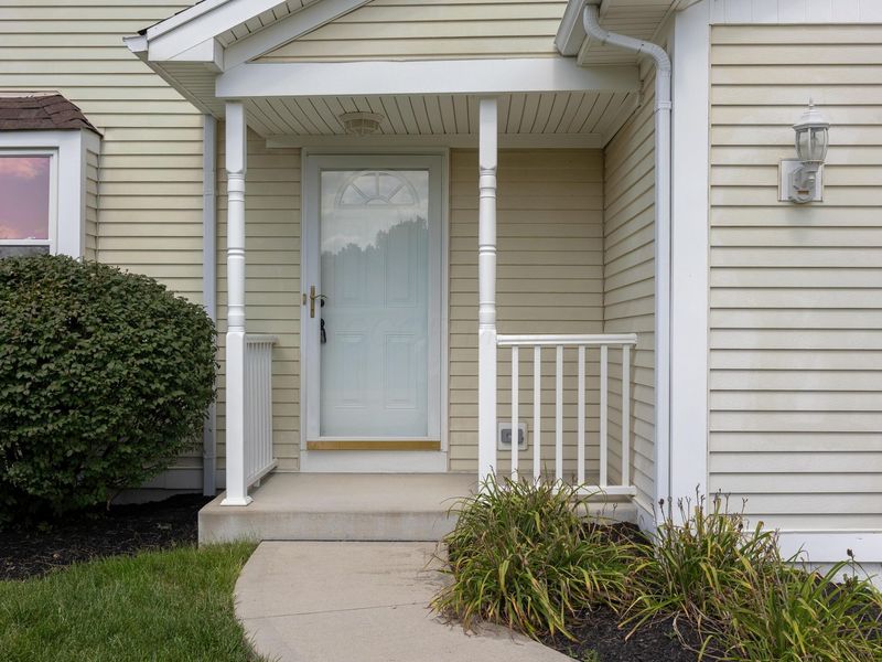 5156 Locust Post Lane, Columbus, OH 43230 Photo 3