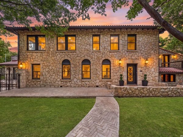 103 PARK HILL DR, San Antonio, TX 78212
