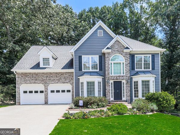373 Yonah Circle, Woodstock, GA 30189