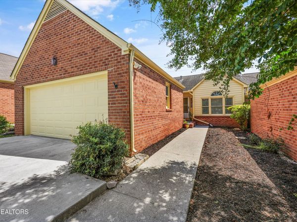 8430 Woodbend Tr, Knoxville, TN 37919