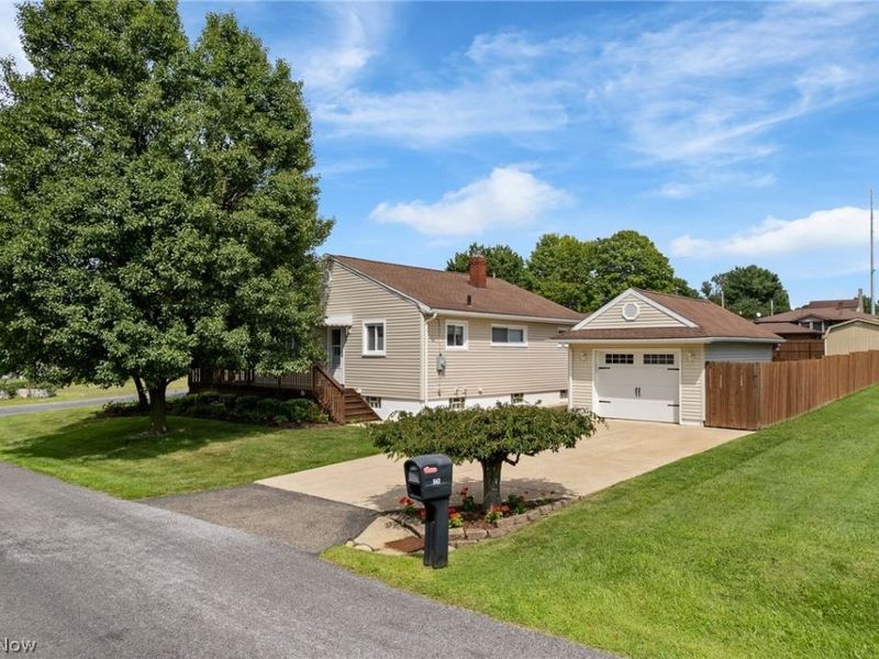 543 Edith Avenue, Akron, OH 44312 Photo 1