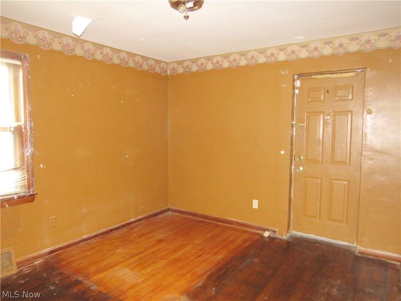 4067 E 187th Street, Cleveland, OH 44122 Photo 6