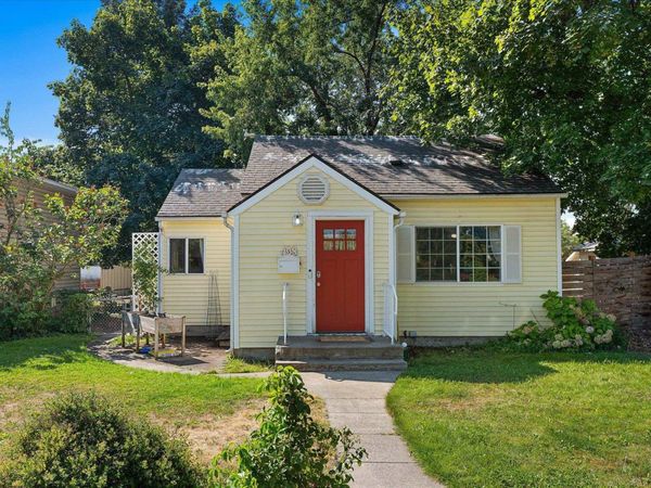 408 E Crown Ave, Spokane, WA 99207