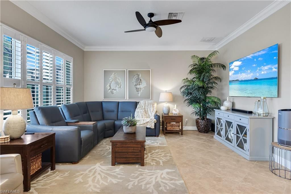 8223 Potomac Ln, Naples, FL 34104 Photo