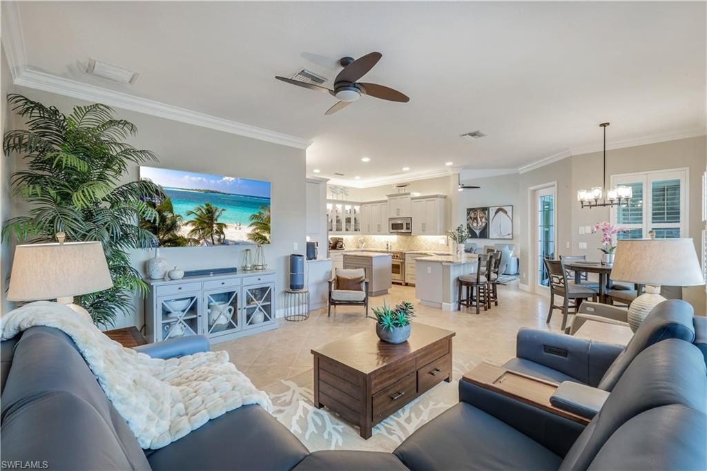 8223 Potomac Ln, Naples, FL 34104 Photo