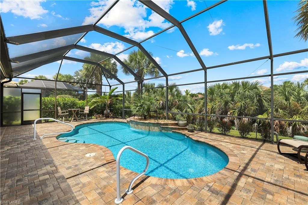 8223 Potomac Ln, Naples, FL 34104 Photo