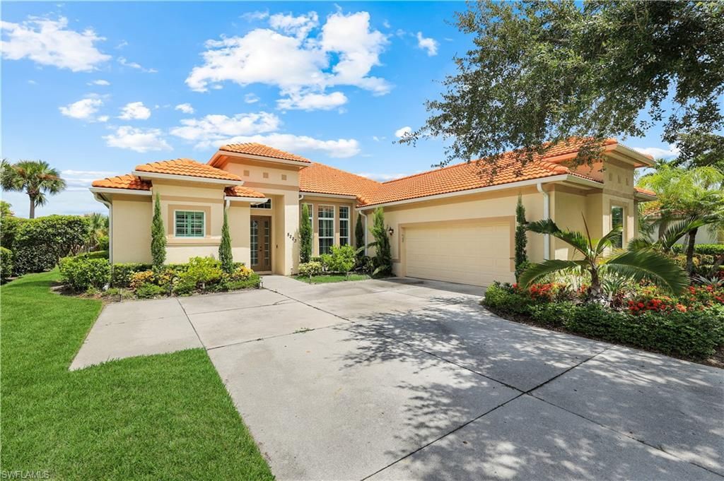 8223 Potomac Ln, Naples, FL 34104 Photo