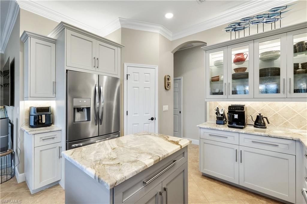 8223 Potomac Ln, Naples, FL 34104 Photo