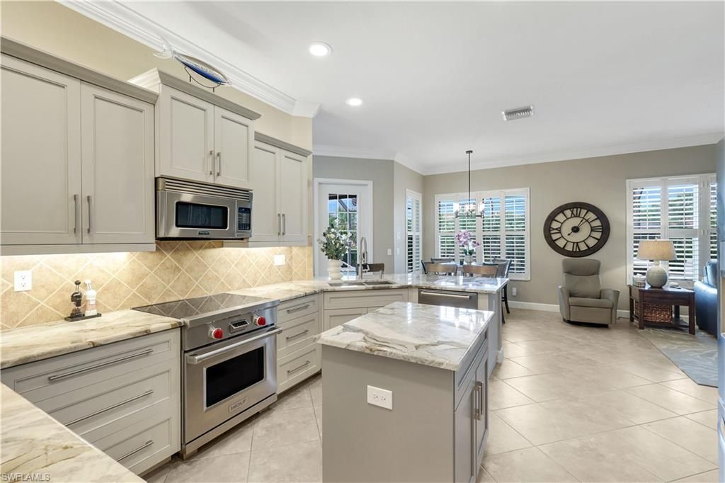 8223 Potomac Ln, Naples, FL 34104 Photo