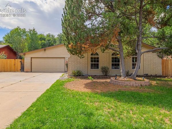 2613 Flintridge Drive, Colorado Springs, CO 80918