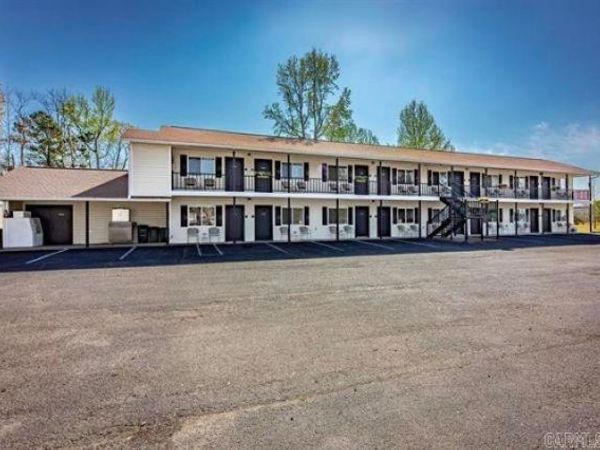 8546 Edgemont Rd , Greers Ferry, AR 72067