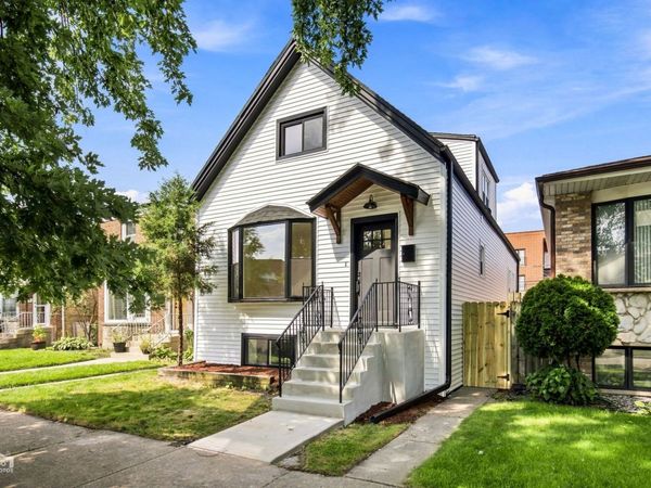 5722 W Grover Street, Chicago, IL 60630