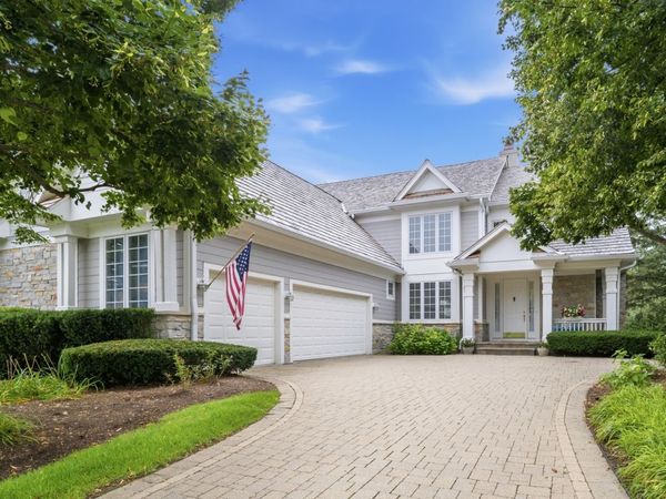 7 Dunhill Lane , North Barrington, IL 60010