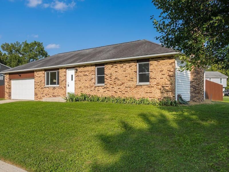 1504 Red Leaf Lane, Columbus, OH 43223 Photo 4