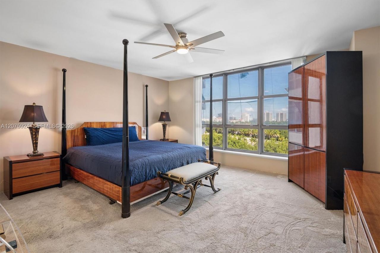 3500 Mystic Pointe Dr , Unit 805, Aventura, FL 33180 Photo