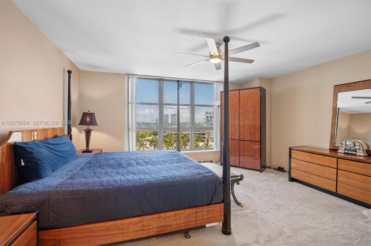 3500 Mystic Pointe Dr , Unit 805, Aventura, FL 33180 Photo